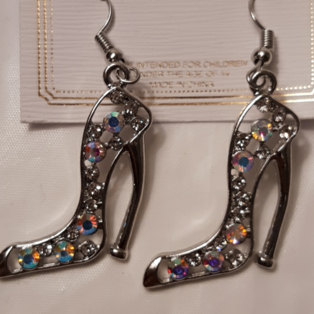 Chloe Accessories Rhinestone Earrings - Picture 1 of 2